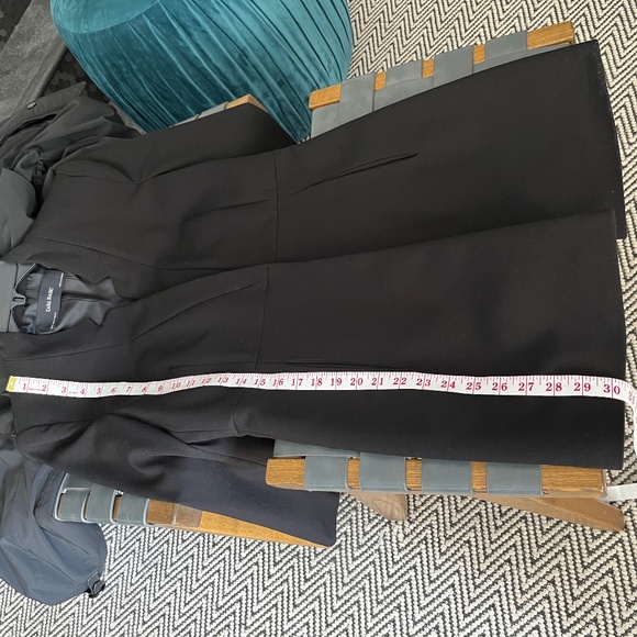 Zara (M) black, spring/fall blazer, one button, with pockets, EUC, black. - Picture 14 of 16